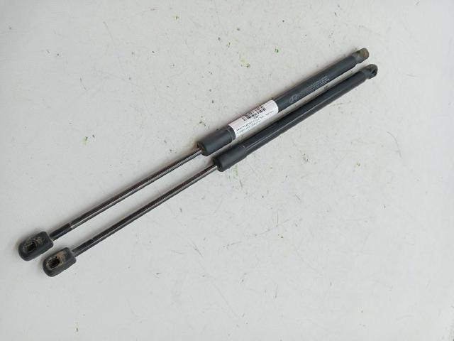 HYUNDAI 817702Y000 Amortiguador maletero  en stock Terrassa