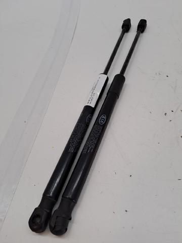 81770A2000 Amortiguador de la tapa del maletero  disponible Utrera