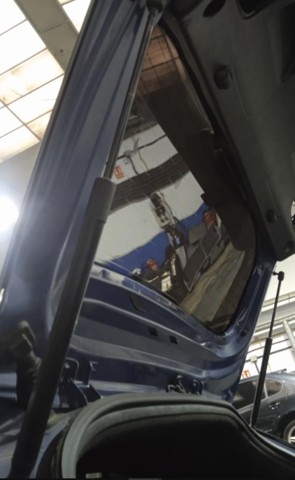 HYUNDAI 81770C8010 Amortiguador maletero  en stock Terrassa