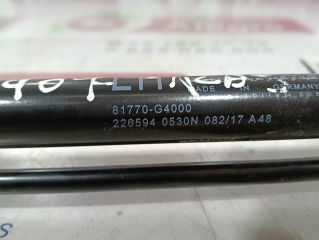 81770G4000 Amortiguador de la tapa del maletero  disponible Utrera
