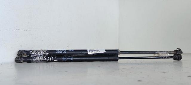 HYUNDAI 817712E000 Amortiguador de la tapa del maletero  disponible España