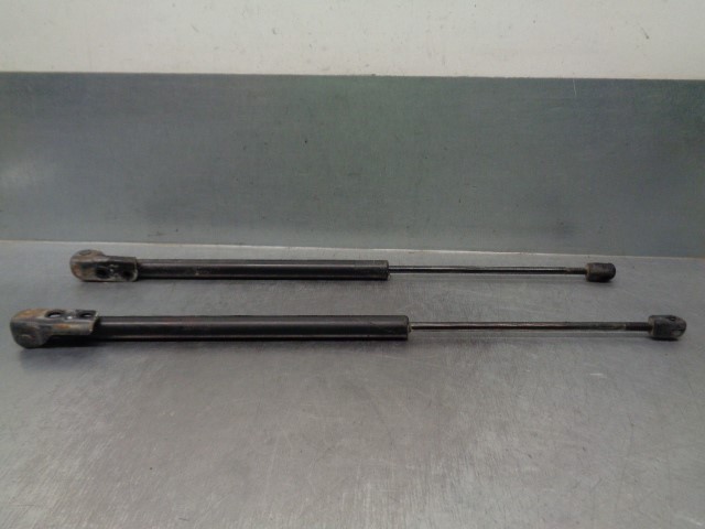 HYUNDAI 817713E020 Amortiguador maletero  en stock Terrassa