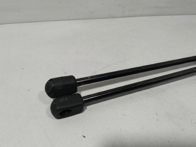 817801W200 Amortiguador de maletero  disponible Utrera