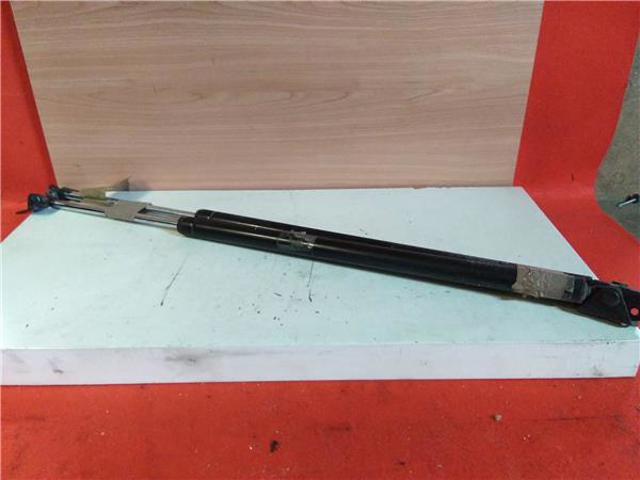 Muelle neumatico maletero 817904A010 HYUNDAI