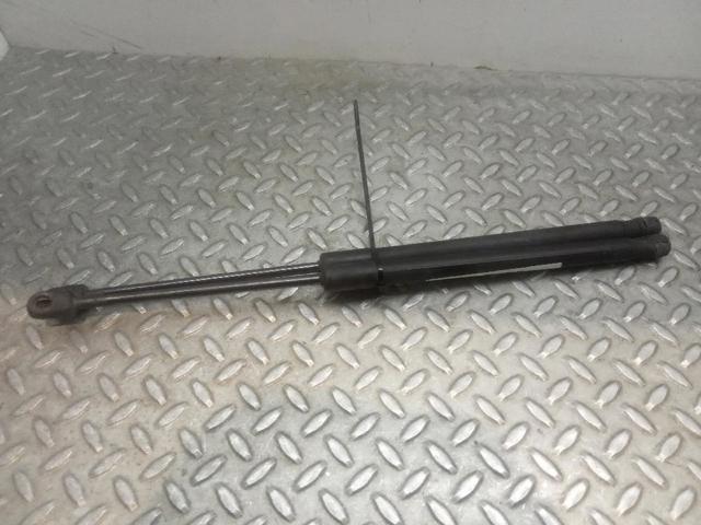 8180162811 SUZUKI Amortiguador maletero comprar Alcalá