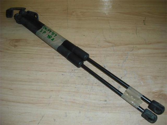 SUZUKI 8180162811 Amortiguador de la tapa del maletero  comprar en Murcia