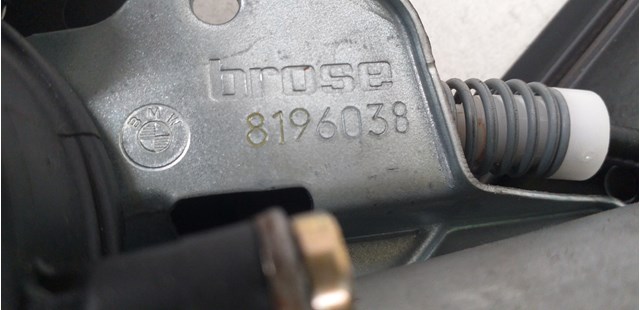 8196038 BMW Mecanismo de elevalunas de la puerta delantera derecha  comprar en Lleida