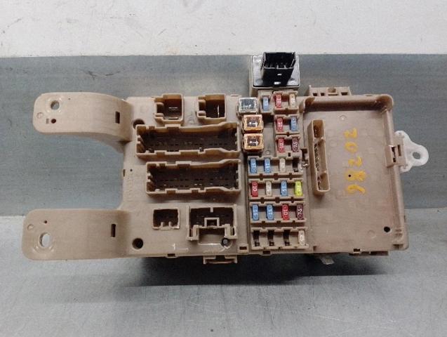Módulo de intermitentes para Toyota Corolla (R10)