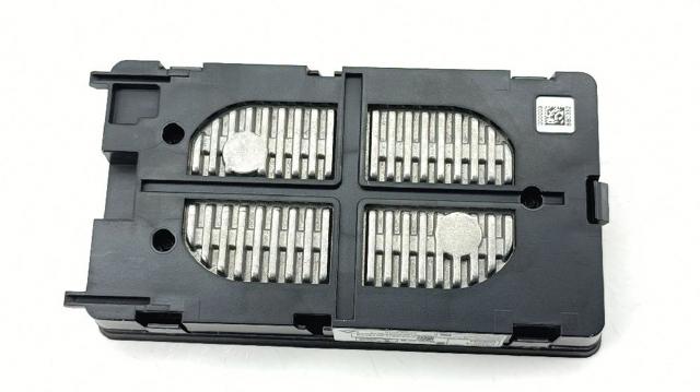 81A035502 VAG Cargador de batería  en stock Gandía