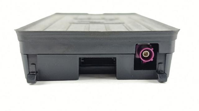VAG 81A035502 Cargador de batería  disponible Valladolid