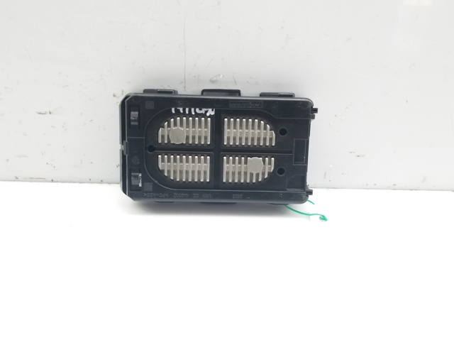 81A035502 VAG Cargador de batería  disponible Ourense