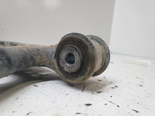 VAG 81A407151F Brazo inferior izquierdo de la suspensión delantera  comprar en Murcia