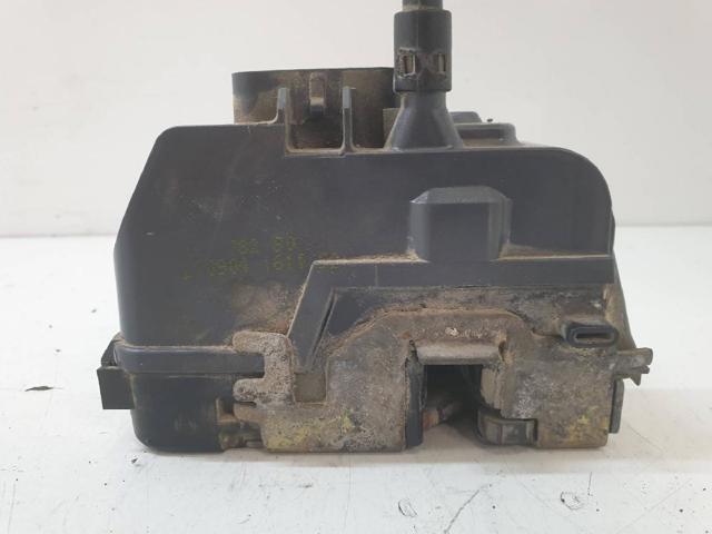RENAULT 8200000657 Cerradura de puerta trasera izquierda  en stock Salamanca