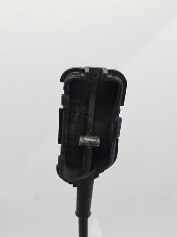 8200000658 RENAULT Cerradura de la puerta trasera derecha  en stock Córdoba