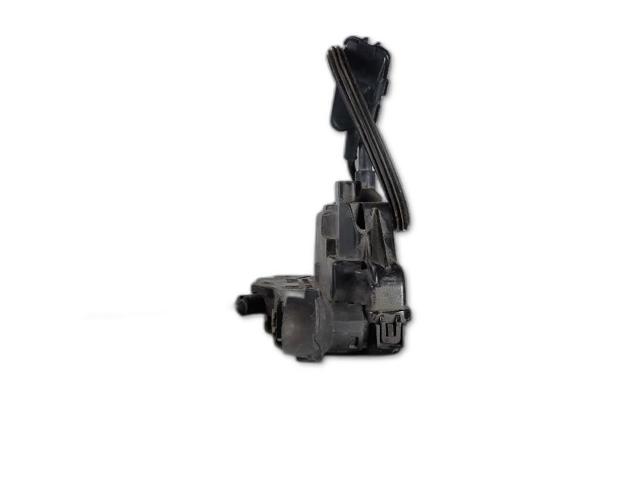 8200000661 RENAULT Cerradura de puerta delantera izquierda  disponible Ourense
