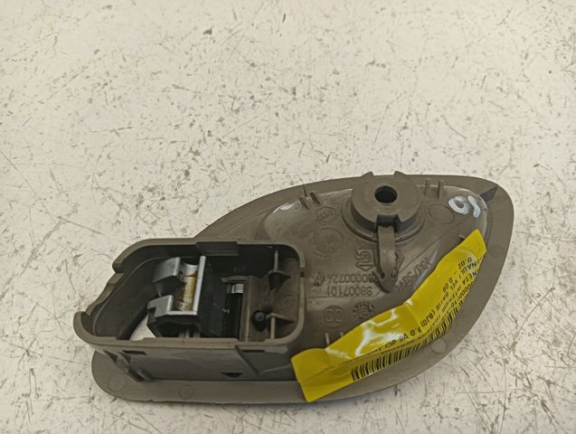 8200000724 RENAULT Manija interior derecha delantera/trasera de puerta comprar Alcalá