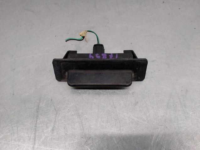 RENAULT 8200002001 Tirador de puerta de maletero exterior comprar Tarragona