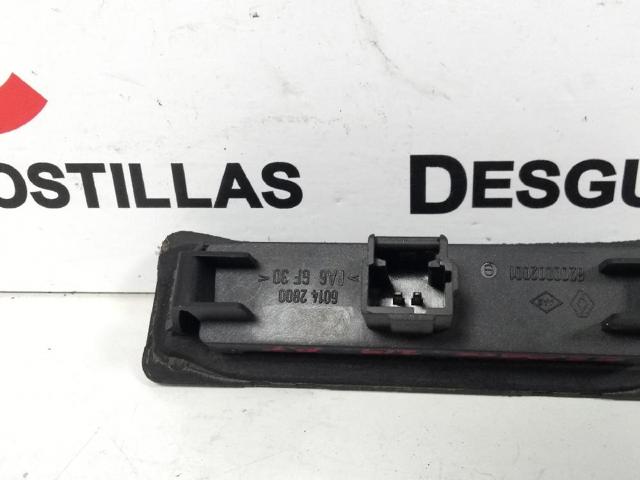 8200002001 RENAULT Tirador de puerta de maletero exterior  en stock Huelva