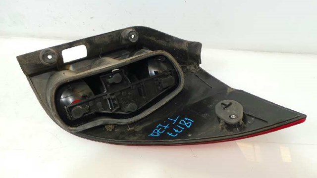 RENAULT 8200002471 Piloto trasero izquierdo  en stock Salamanca