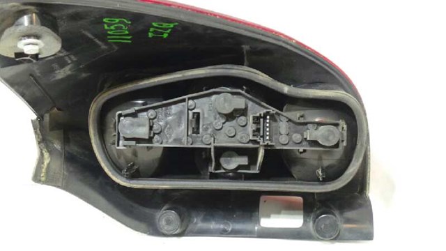 8200002471 RENAULT Piloto trasero izquierdo  disponible Ourense