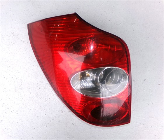 8200002471 Piloto trasero izquierdo  en stock Sabadell
