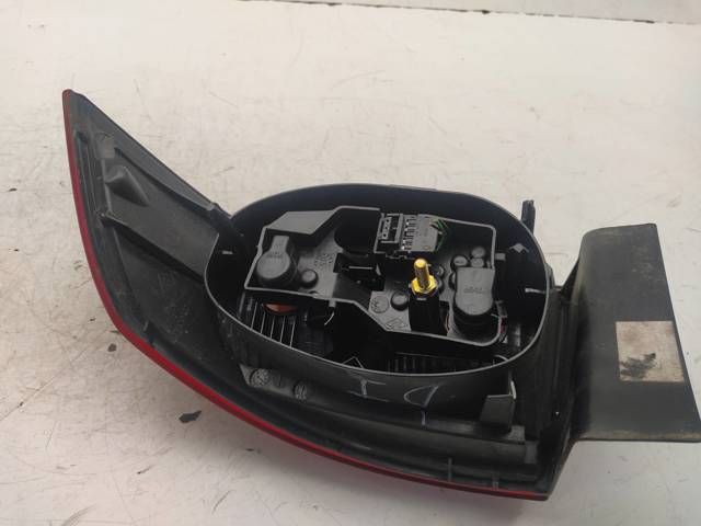 8200002473 RENAULT Piloto trasero exterior izquierdo  disponible Alicante