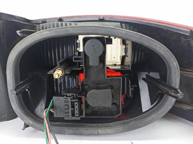 8200002473 RENAULT Piloto trasero exterior izquierdo  disponible Ourense