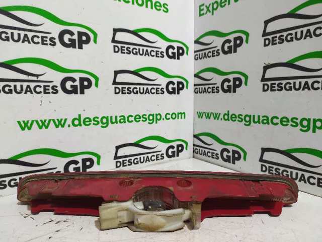 RENAULT 8200002496 Tercera luz de freno  en stock Terrassa