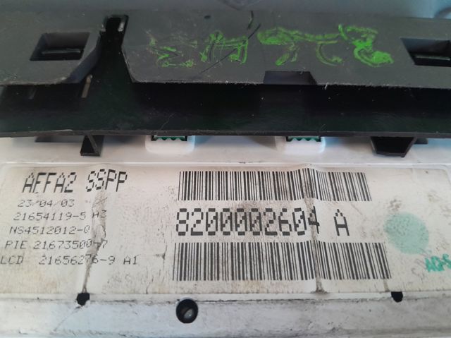RENAULT 8200002604 Pantalla  en stock Salamanca