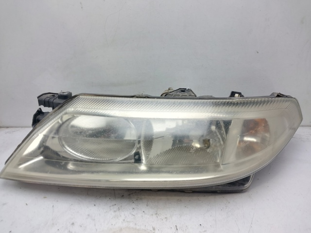 Faros delantero izquierdo 8200002845 RENAULT