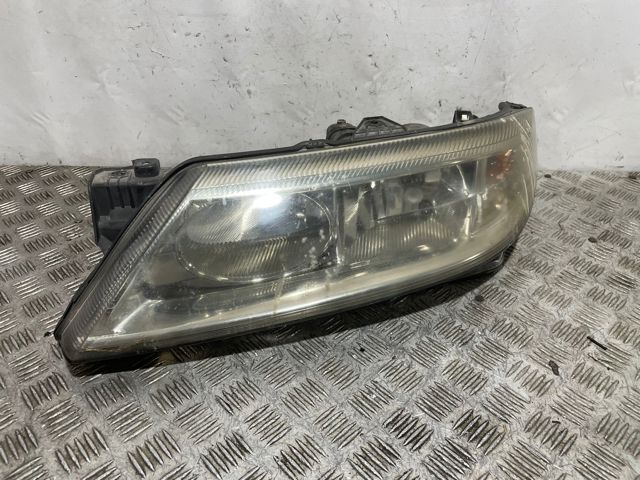 8200002845 Faro izquierdo  en stock Sabadell