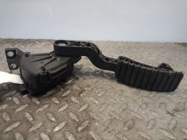 8200002904 RENAULT Pedal del acelerador  en stock Gandía