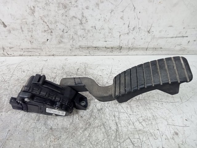8200002904 RENAULT Pedal del acelerador  en stock Gandía