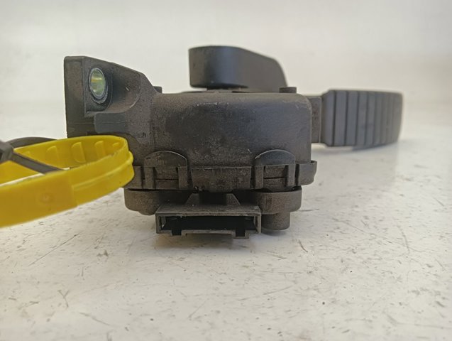 8200002904 Pedal del acelerador  en stock Castellón