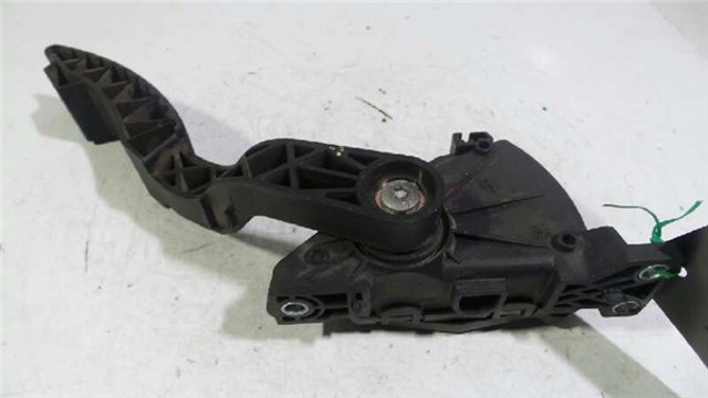 8200003392 Pedal del acelerador  disponible Málaga