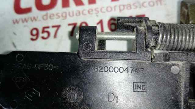 8200004747 RENAULT Soporte de manija exterior de puerta delantera derecha  en stock Gandía