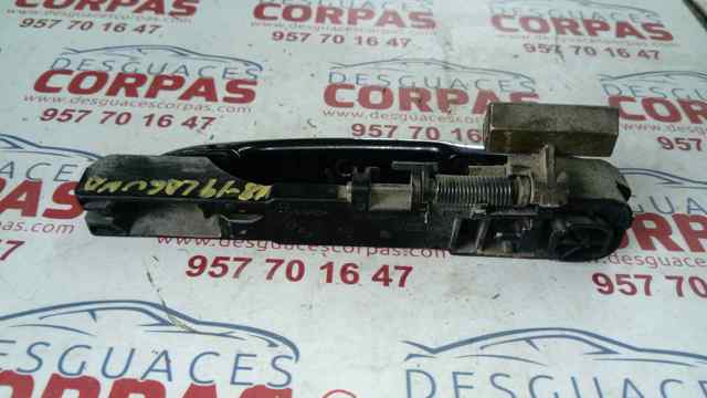 8200004747 Soporte de manija exterior de puerta delantera derecha  en stock Castellón