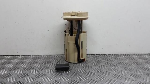 8200004958 RENAULT Bomba de gasolina comprar Madrid