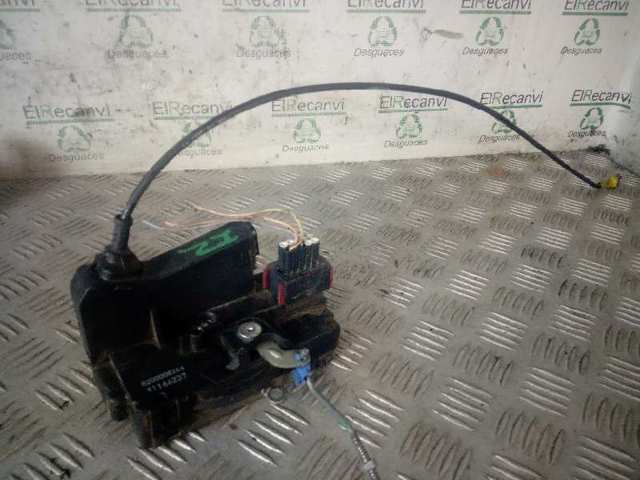 8200008246 Cerradura de puerta delantera izquierda  disponible Utrera