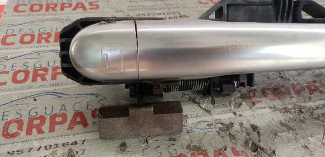 RENAULT 8200008430 Soporte de manija exterior de puerta trasera izquierda comprar Barcelona