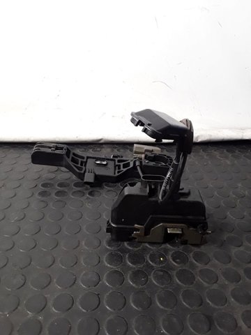 RENAULT 8200008430 Soporte de manija exterior de puerta trasera izquierda comprar Tarragona