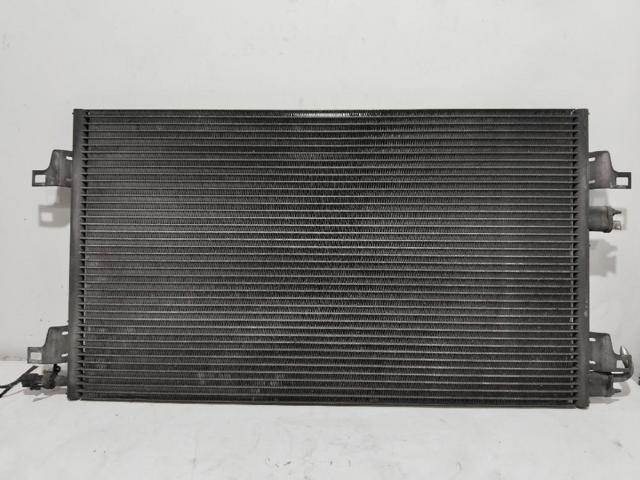 RENAULT 8200008763 Condensador aire acondicionado  en stock Terrassa