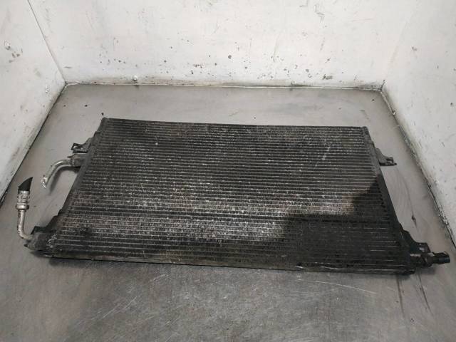 RENAULT 8200008763 Condensador aire acondicionado comprar Pamplona