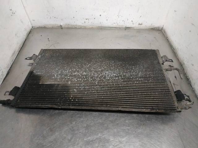 RENAULT 8200008763 Condensador aire acondicionado comprar Pamplona