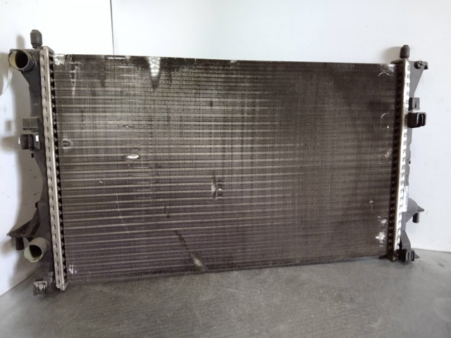 8200008764C Radiador  en stock Granada