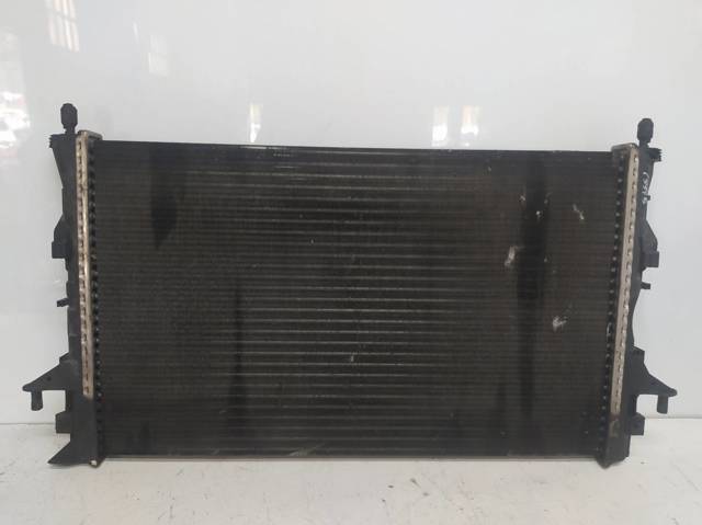 RENAULT 8200008764C Radiador comprar Tarragona