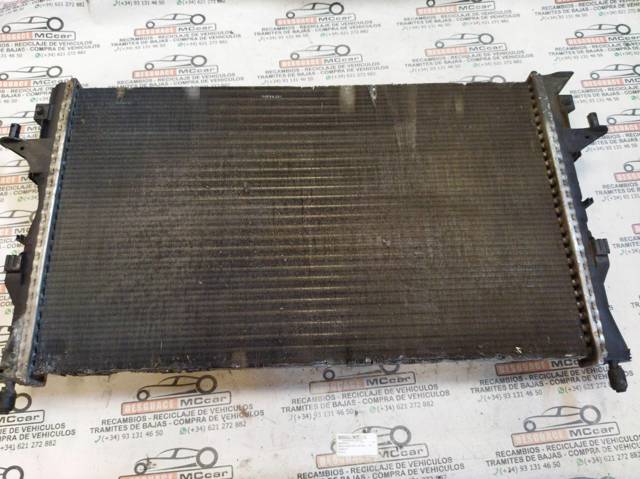RENAULT 8200008764C Radiador  en stock Salamanca