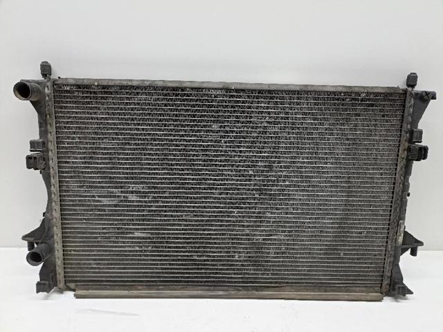 RENAULT 8200008765 Radiador  en stock Valencia