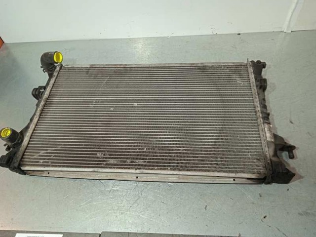 RENAULT 8200008765 Radiador  en stock Valencia
