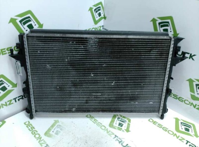 8200008765 RENAULT Radiador  en stock Gandía